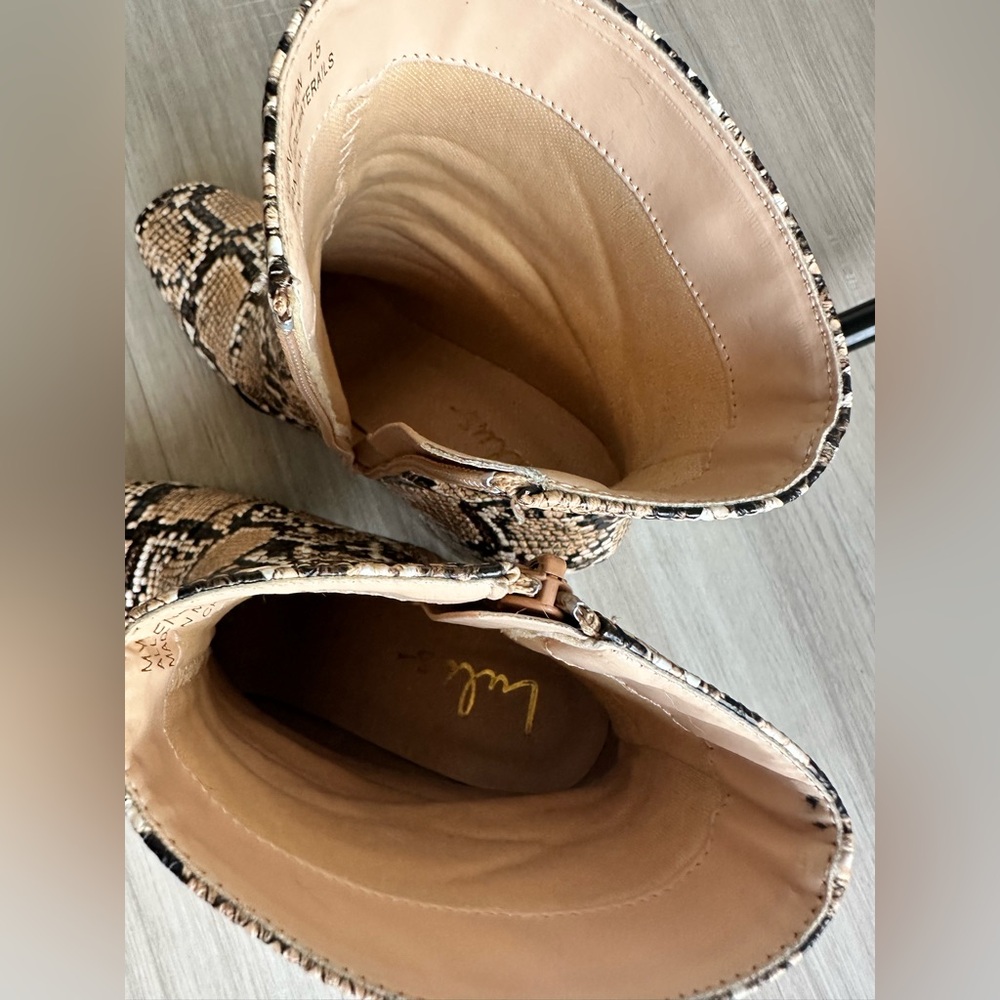 Lulus Boots 7.5 - Picture 5 of 7